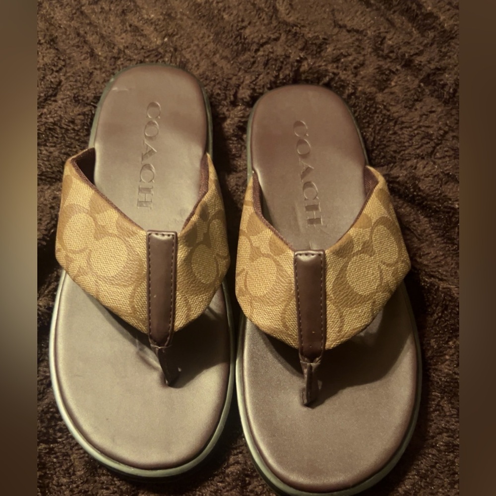 Coach Outlet Flip Flop